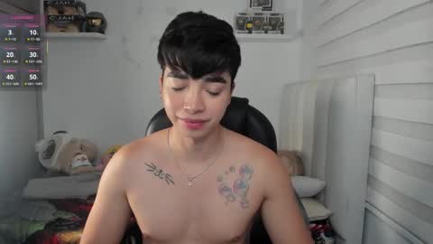 Mr. Santiago online show from March 21, 1:26 pm