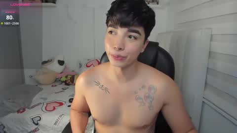 Mr. Santiago online show from June 18, 8:03 pm