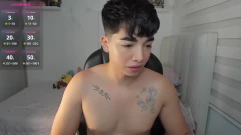 Mr. Santiago online show from June 23, 1:37 pm