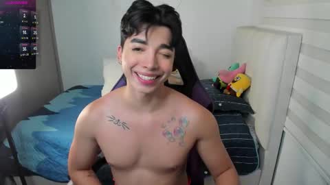 Snapshot of santy7u7 chatting on October 14, 1:40 pm Mr. Santiago online show from October 14, 1:40 pm