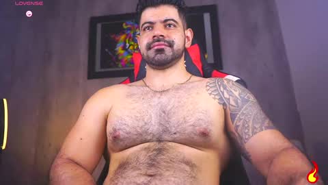 santiago online show from May 16, 10:36 am