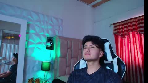 Snapshot of santyago_taylor chatting on January 14, 5:56 pm Santyago online show from January 14, 5:56 pm