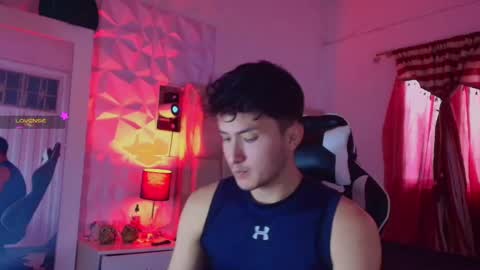 Snapshot of santyago_taylor chatting on December 30, 6:49 pm Santyago online show from December 30, 6:49 pm