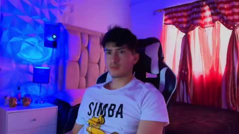 Snapshot of santyago_taylor chatting on December 27, 7:03 pm Santyago online show from December 27, 7:03 pm
