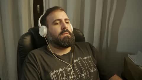 bCristianb online show from May 19, 11:44 pm