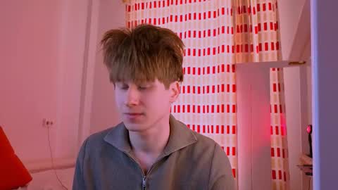 sapph1res online show from March 22, 10:31 am