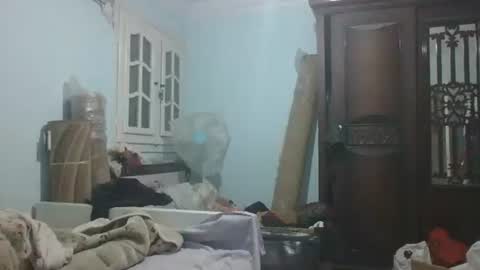 Snapshot of saraclit chatting on February 23, 3:47 pm pass kika online show from February 23, 3:47 pm