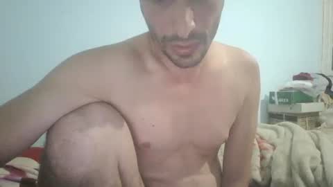Snapshot of saraclit chatting on December 30, 10:45 pm pass kika online show from December 30, 10:45 pm
