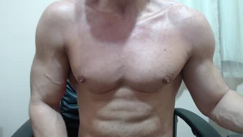 saradorj92 online show from March 8, 6:50 am