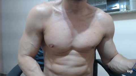 Snapshot of saradorj92 chatting on December 16, 4:34 am saradorj92 online show from December 16, 4:34 am
