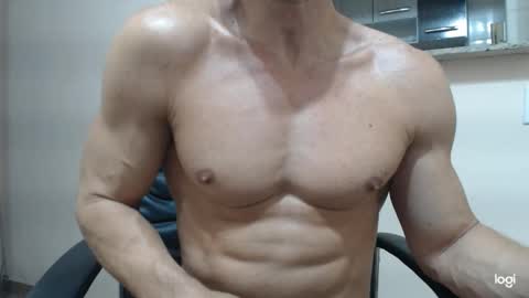 Snapshot of saradorj92 chatting on February 16, 5:15 am saradorj92 online show from February 16, 5:15 am