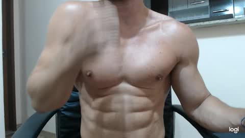 Snapshot of saradorj92 chatting on January 6, 10:47 pm saradorj92 online show from January 6, 10:47 pm
