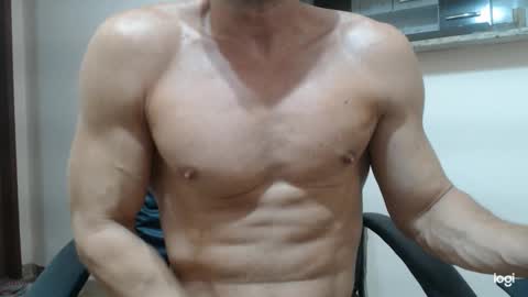 Snapshot of saradorj92 chatting on February 5, 5:52 am saradorj92 online show from February 5, 5:52 am