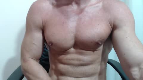 saradorj92 online show from January 14, 2:38 am