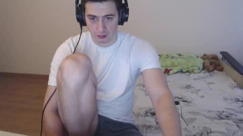 Snapshot of sasha_calvin chatting on October 9, 11:37 am sasha_calvin online show from October 9, 11:37 am