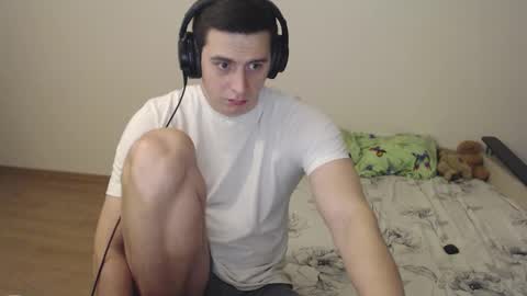 Snapshot of sasha_calvin chatting on September 29, 7:10 pm sasha_calvin online show from September 29, 7:10 pm