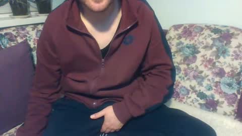 Snapshot of sasko877 chatting on February 27, 8:42 pm sasko877 online show from February 27, 8:42 pm