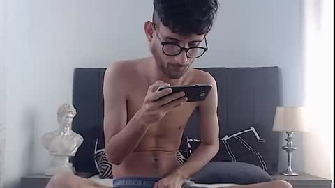 sasuke_bigcock online show from July 25, 3:31 pm