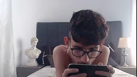 sasuke_bigcock online show from July 24, 2:57 pm