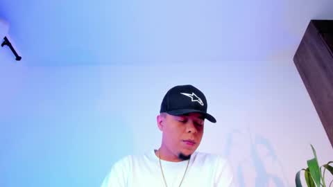     online show from February 12, 6:52 am