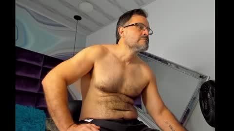 Snapshot of sbastone_muscle chatting on January 6, 1:08 pm sebastian muscleman daddy the better latin lover online show from January 6, 1:08 pm