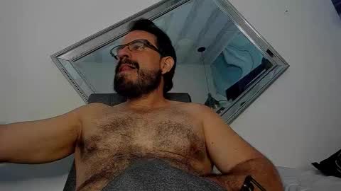 Snapshot of sbastone_muscle chatting on October 11, 2:10 pm sebastian muscleman daddy the better latin lover online show from October 11, 2:10 pm