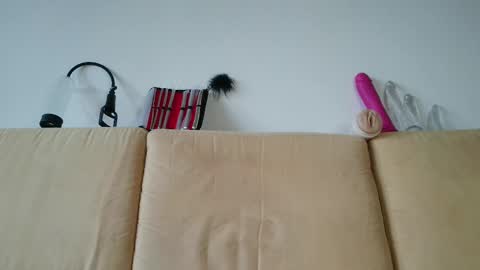 Snapshot of scaleslayer chatting on February 14, 9:56 am Mike online show from February 14, 9:56 am