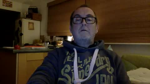 Snapshot of scbiggersballs chatting on September 28, 10:19 pm scbiggersballs online show from September 28, 10:19 pm