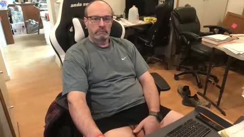 schief6218 online show from March 17, 4:53 pm