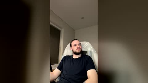 Charlie online show from April 29, 7:31 pm