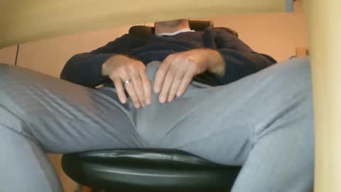 Snapshot of schlueppee chatting on February 4, 7:11 pm Fritz Schluepper online show from February 4, 7:11 pm
