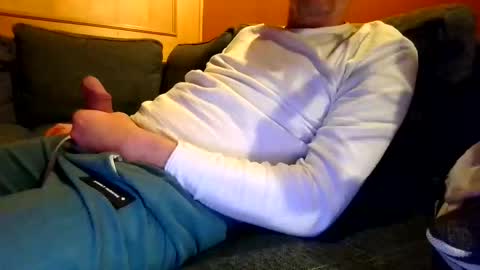 schmuhbaer1 online show from February 5, 7:43 pm