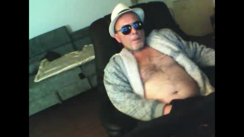 schnibschnab online show from March 14, 5:03 am