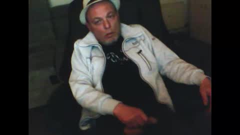 schnibschnab online show from March 13, 4:53 am