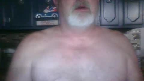 Snapshot of scidick1060b chatting on March 12, 6:40 am scidick1060b online show from March 12, 6:40 am