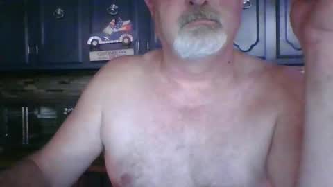 Snapshot of scidick1060b chatting on December 29, 7:17 am scidick1060b online show from December 29, 7:17 am
