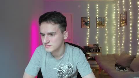 Thomas brunette and Alex blond online show from January 9, 5:44 am