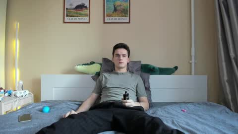 Thomas brunette and Alex blond online show from December 4, 10:02 am