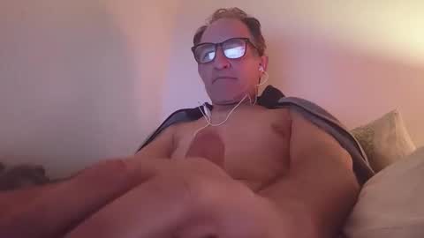 scotchwhieskie online show from April 29, 11:11 pm