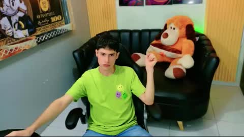 Snapshot of scott_fosterx chatting on September 30, 12:09 pm scott fosterx online show from September 30, 12:09 pm