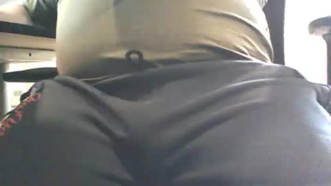 Snapshot of scottie813 chatting on March 9, 4:33 pm scottie813 online show from March 9, 4:33 pm