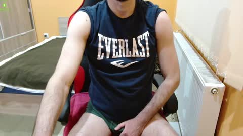 Snapshot of scotty_98 chatting on February 12, 6:40 pm scotty_98 online show from February 12, 6:40 pm