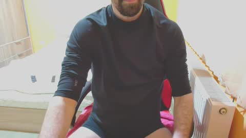 Snapshot of scotty_98 chatting on January 12, 8:36 pm scotty_98 online show from January 12, 8:36 pm