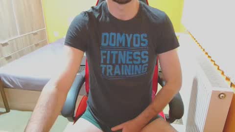 Snapshot of scotty_98 chatting on February 2, 6:53 pm scotty_98 online show from February 2, 6:53 pm