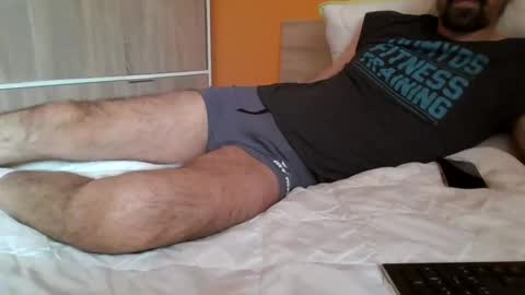 Snapshot of scotty_98 chatting on February 6, 10:04 am scotty_98 online show from February 6, 10:04 am