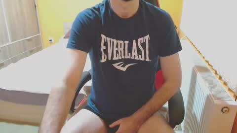 Snapshot of scotty_98 chatting on January 4, 11:38 pm scotty_98 online show from January 4, 11:38 pm