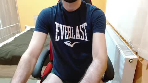 Snapshot of scotty_98 chatting on February 11, 7:05 pm scotty_98 online show from February 11, 7:05 pm
