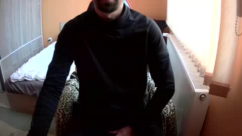 Snapshot of scotty_98 chatting on December 28, 1:51 pm scotty_98 online show from December 28, 1:51 pm