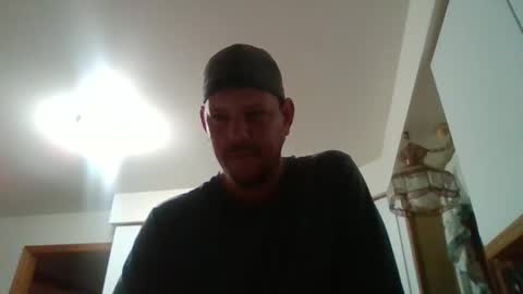 Snapshot of scottydoesntknow0 chatting on January 1, 12:53 am scottydoesntknow0 online show from January 1, 12:53 am