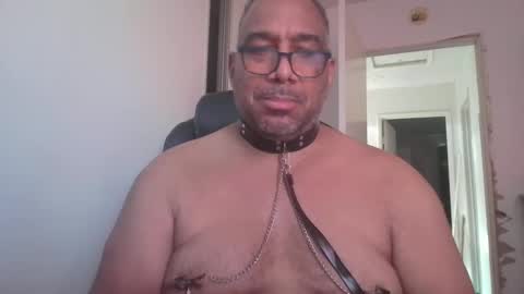 Snapshot of sdblkmale2131 chatting on September 11, 3:55 pm sdblkmale2131 online show from September 11, 3:55 pm